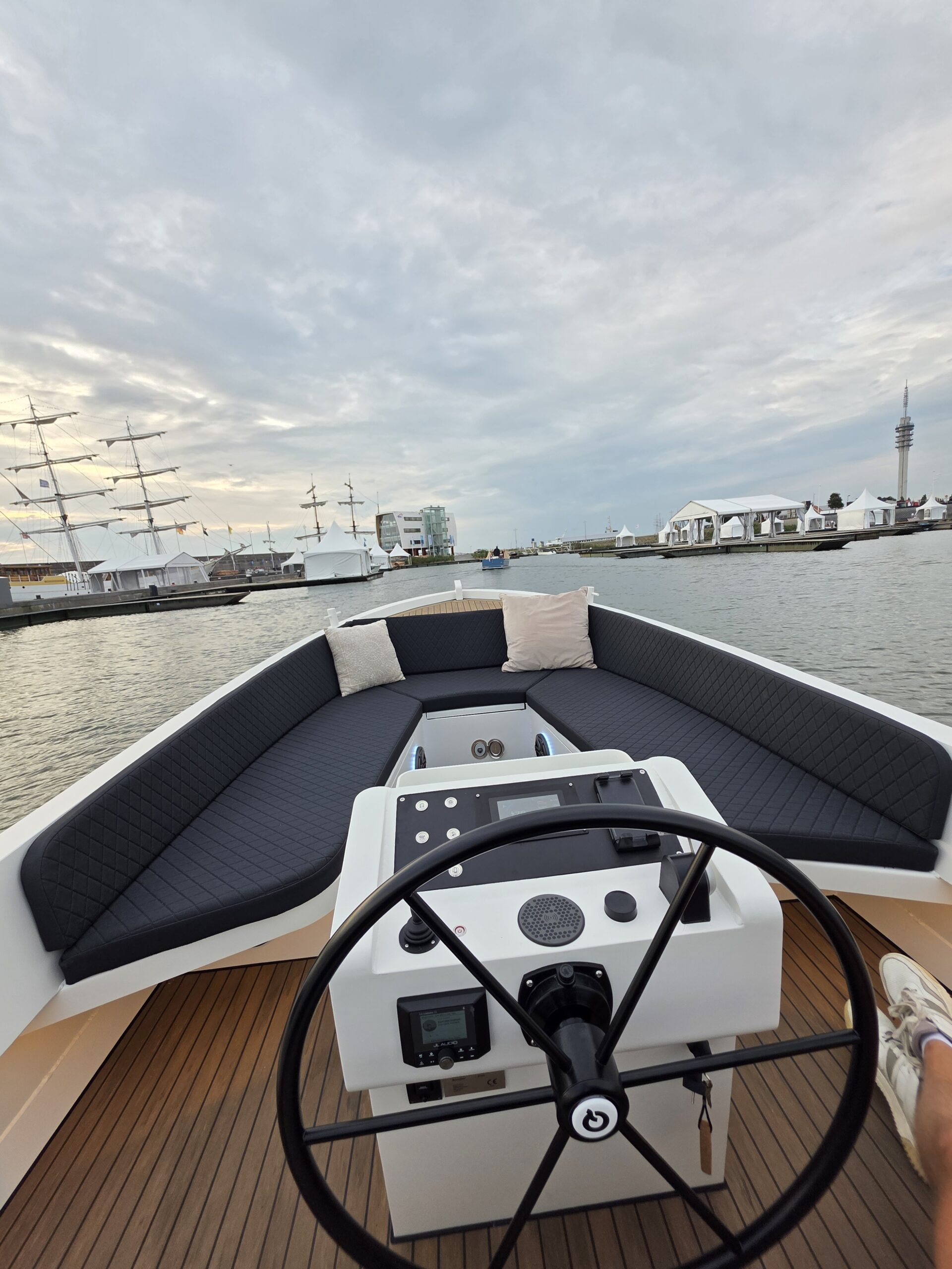 20250910 190000 scaled